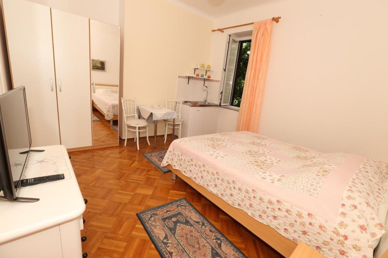 Studio Apartments Cavrak With Terrace Baska  Exterior photo