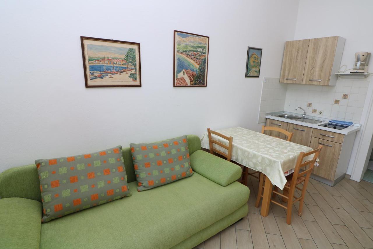 Studio Apartments Cavrak With Terrace Baska  Exterior photo