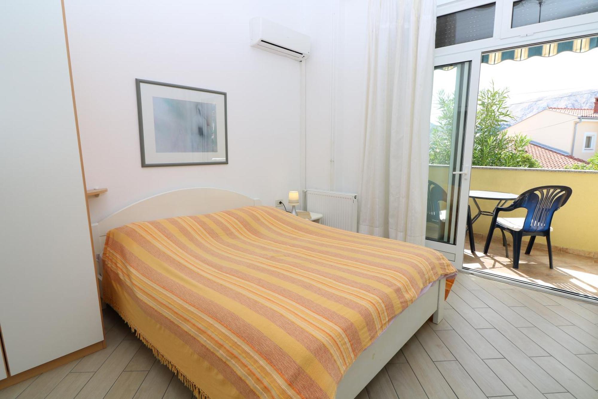 Studio Apartments Cavrak With Terrace Baska  Room photo