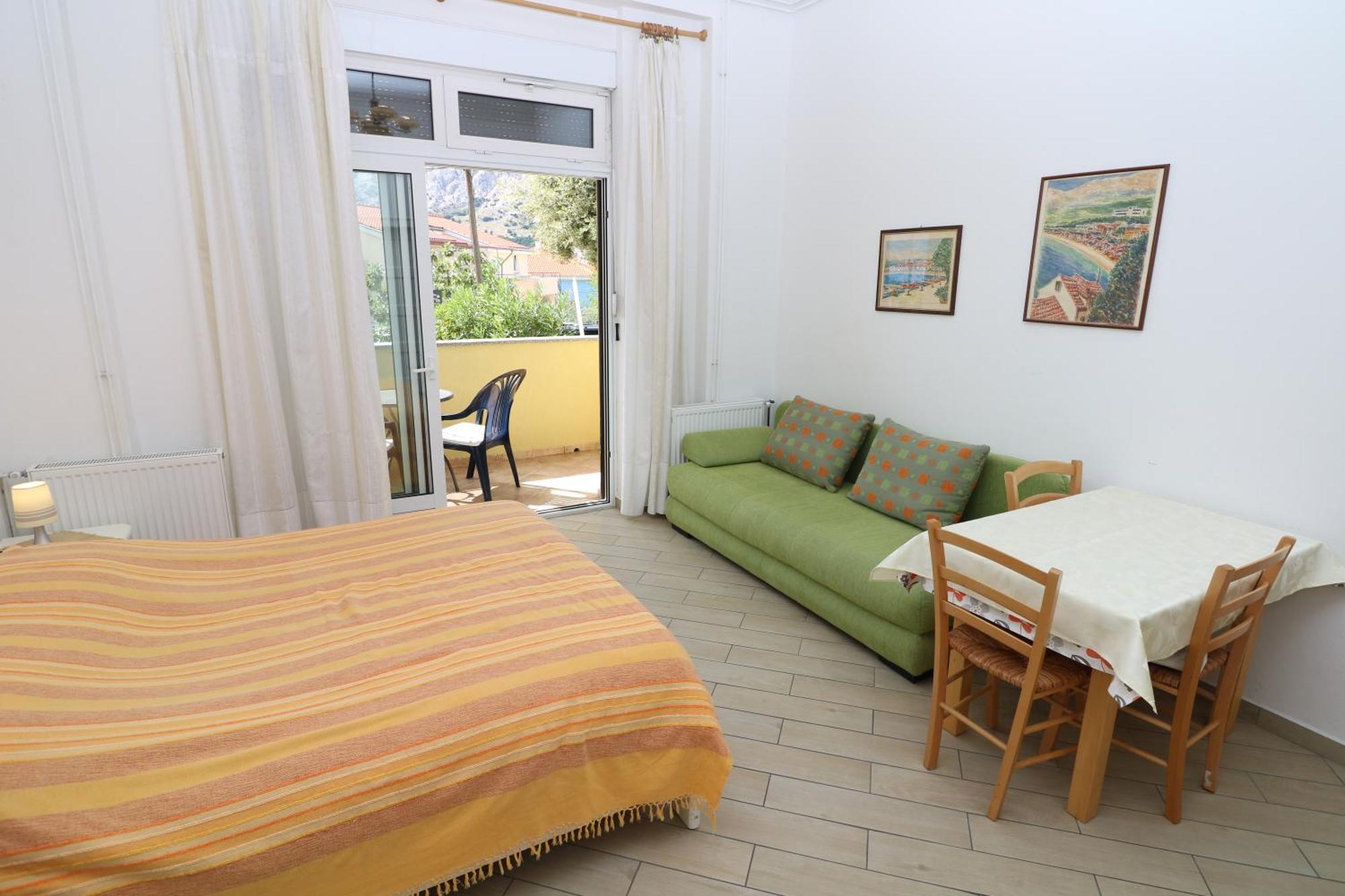 Studio Apartments Cavrak With Terrace Baska  Room photo